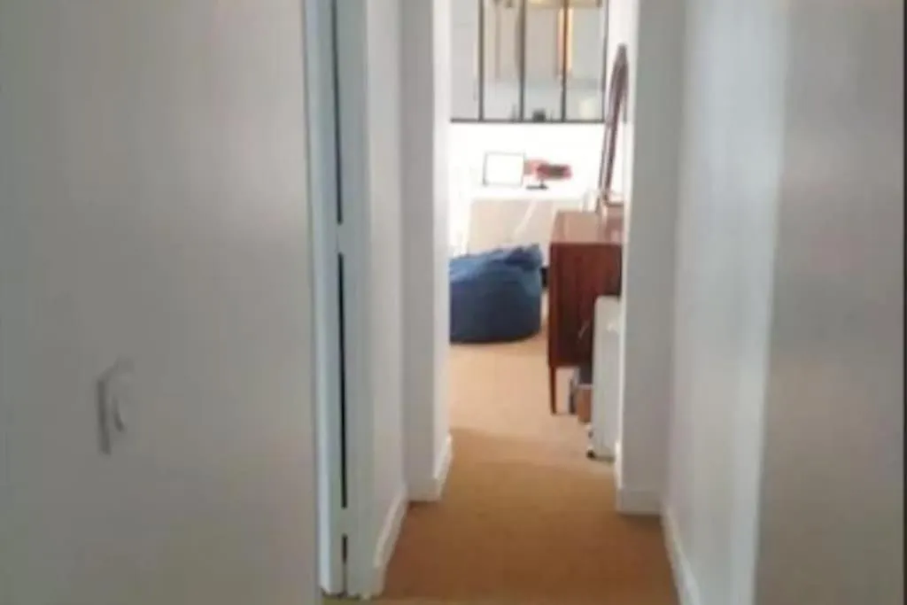 Spacious And Very Quiet Apartment Paris France