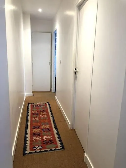 Spacious And Very Quiet Apartment Paris France